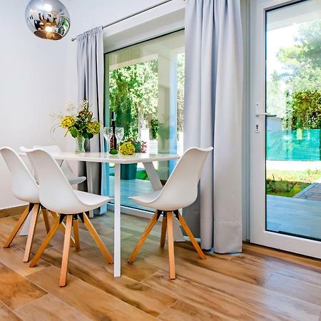 Apartmani Brajkovic Rovigno Esterno foto