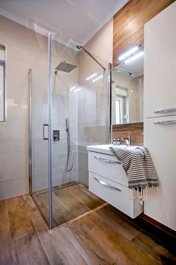 Apartmani Brajkovic Rovigno Esterno foto