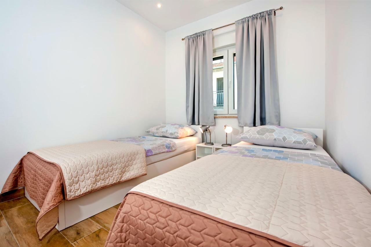 Apartmani Brajkovic Rovigno Esterno foto
