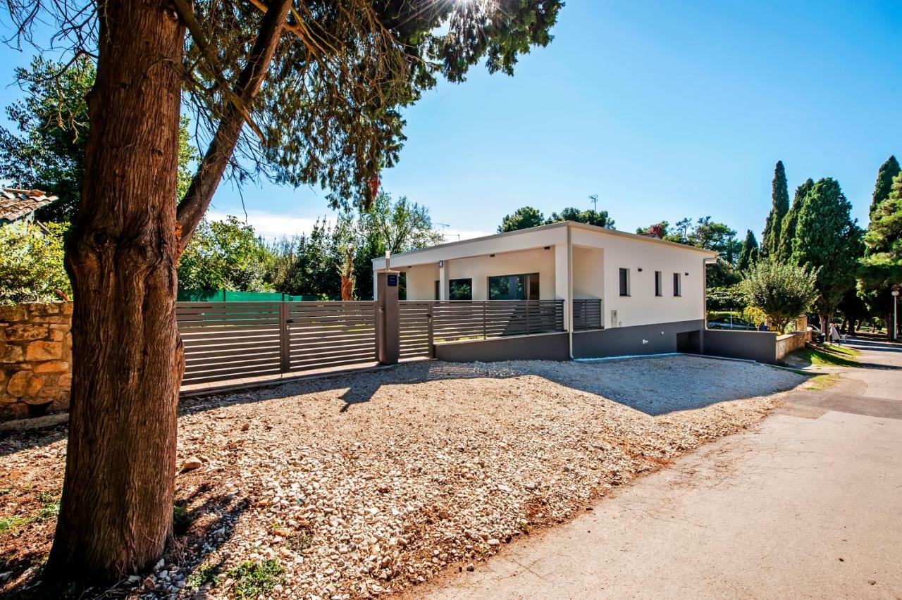 Apartmani Brajkovic Rovigno Esterno foto