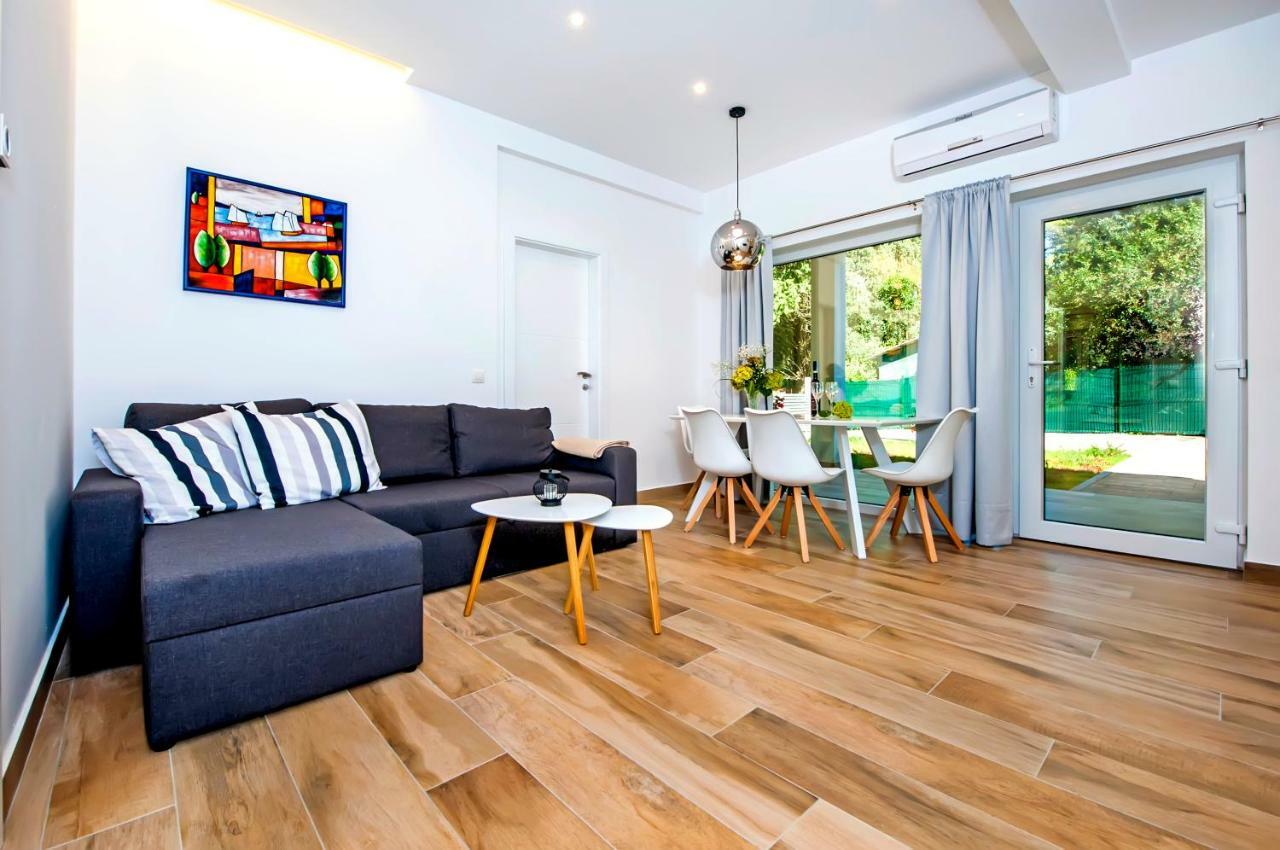 Apartmani Brajkovic Rovigno Esterno foto
