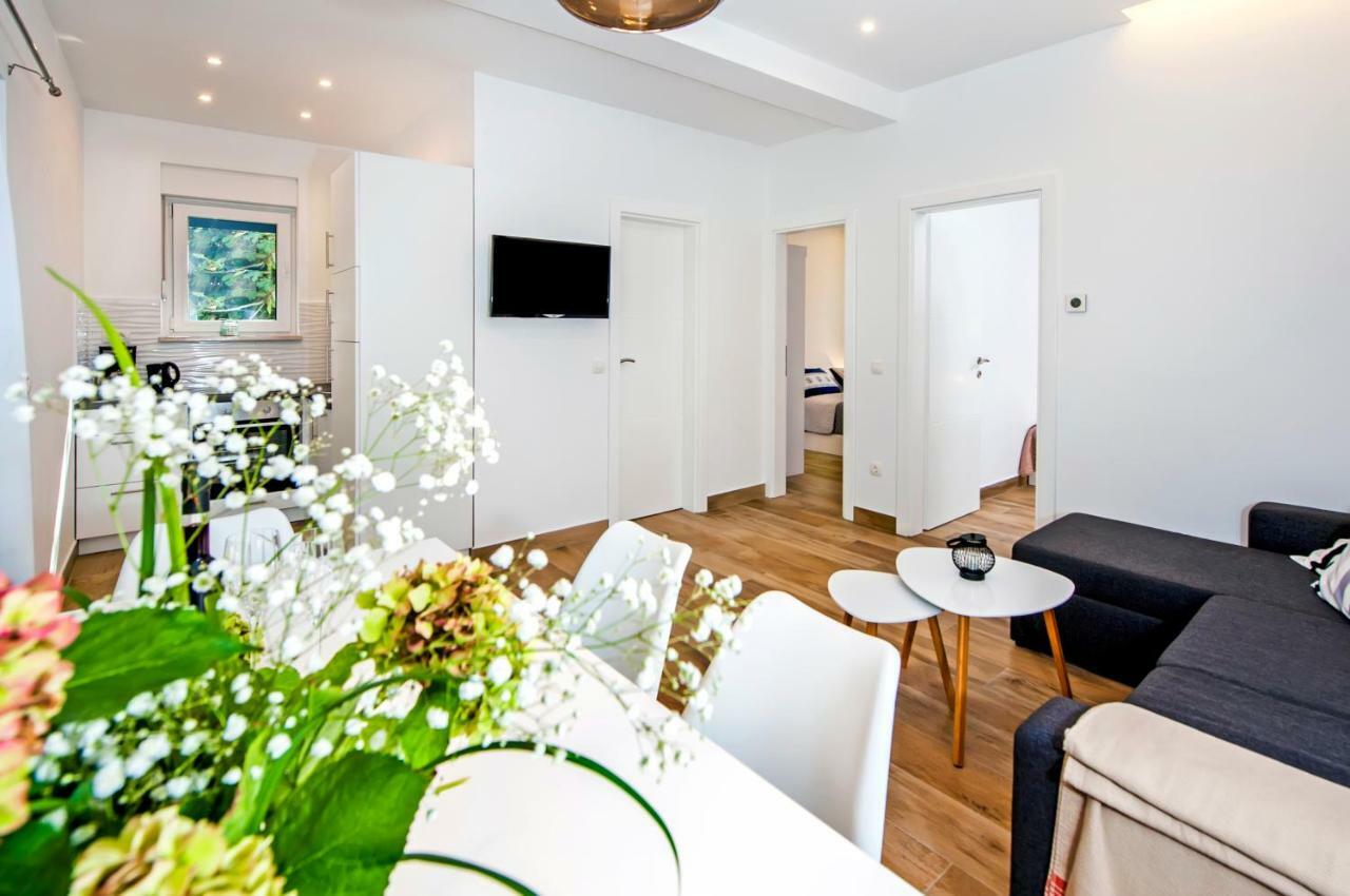 Apartmani Brajkovic Rovigno Esterno foto